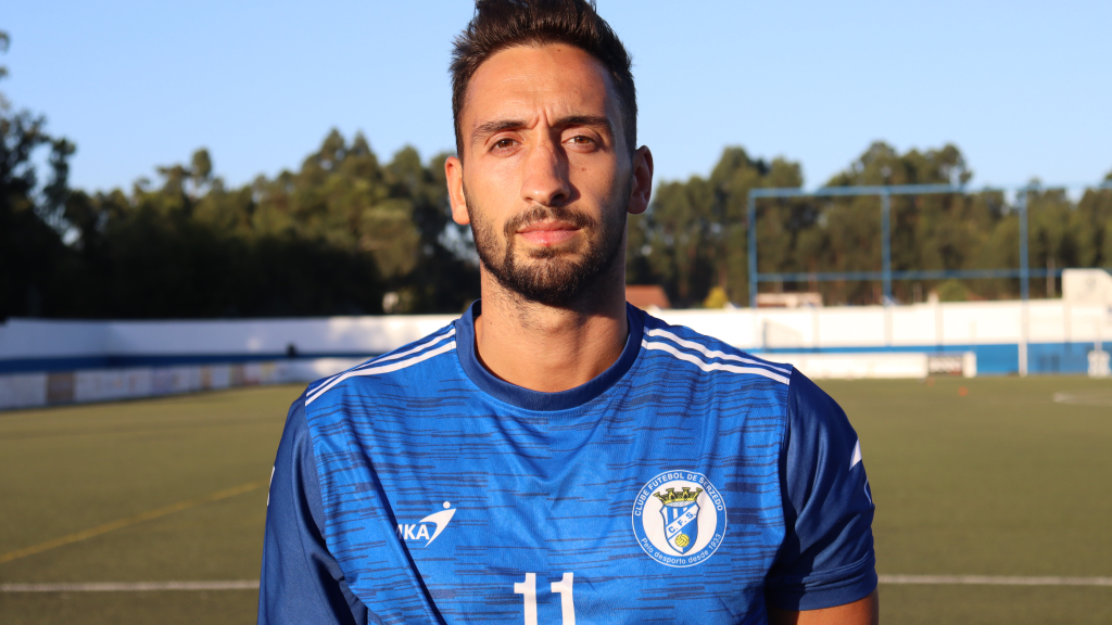 Ricardo Amorim bisou.